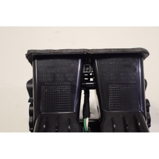 bocchetta aria centrale per PEUGEOT 3008 Suv (m_) 1.6 16V Turbo THP (121kw) Suv 5p/b/1598cc 96866080877,9686453677 bocchetta aria centrale per PEUGEOT 3008 Suv (m_) 1.6 16V Turbo THP (121kw) Suv 5p/b/1598cc 96866080877,9686453677