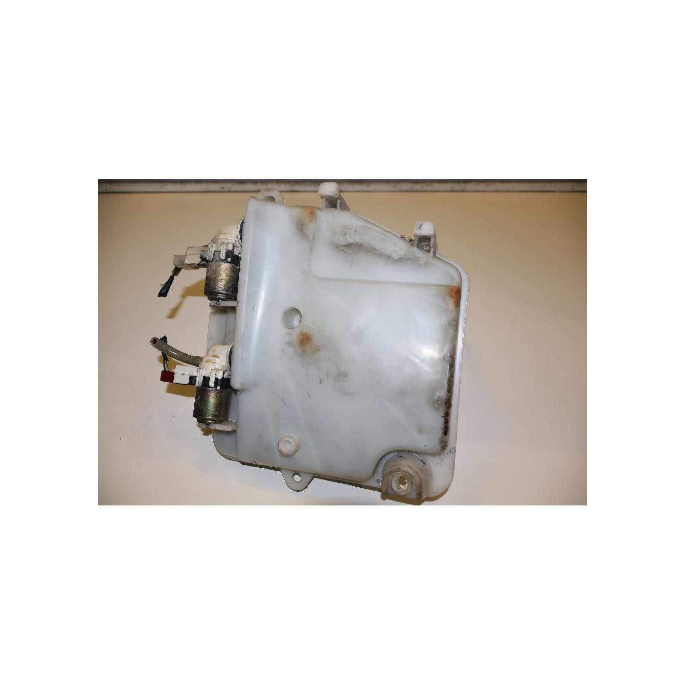 serbatoio liquido tergicristalli serbatoio liquido tergicristalli