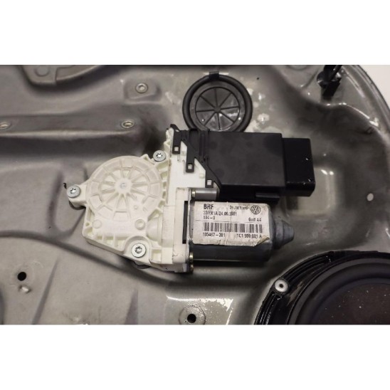 alzacristalli anteriore sinistro par VOLKSWAGEN Bora (1j2) 1.9 TDI (96kw) Ber. 5p/d/1896cc. 1C1959801A alzacristalli anteriore sinistro par VOLKSWAGEN Bora (1j2) 1.9 TDI (96kw) Ber. 5p/d/1896cc. 1C1959801A