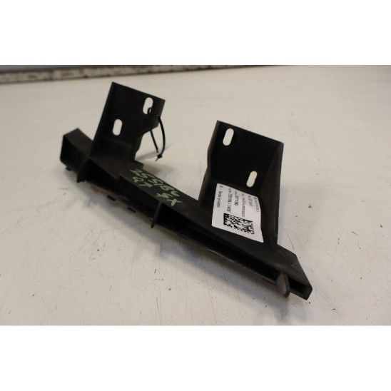 supporto faro sinistro for AUDI Q7 (4lb) 3.0 V6 TDI (171kw) 4WD SUV 5p/d/2967cc 4L0807333