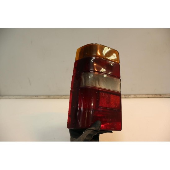 fanale posteriore sinistro per FIAT Duna (146_) 1.7 TD Fur. /d/1698cc. 7749995 fanale posteriore sinistro per FIAT Duna (146_) 1.7 TD Fur. /d/1698cc. 7749995