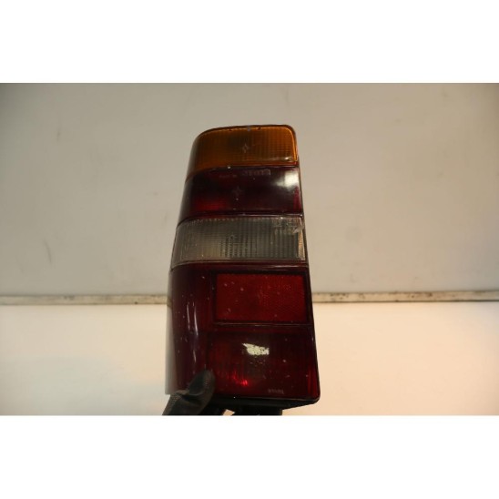 fanale posteriore sinistro per FIAT Duna (146_) 1.7 TD Fur. /d/1698cc. 7749995 fanale posteriore sinistro per FIAT Duna (146_) 1.7 TD Fur. /d/1698cc. 7749995