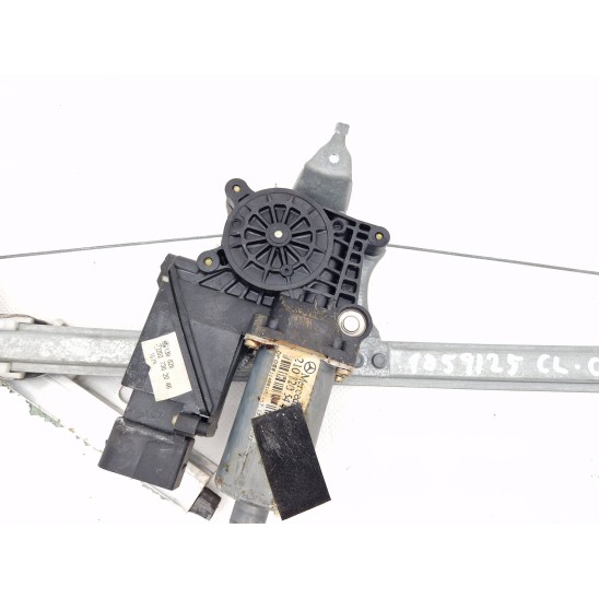 alzacristallo elettrico porta posteriore con motorino destro per MERCEDES-BENZ Classe C (w/s202) 180 Ber. 4p/b/1799cc (97>) 0130821698 alzacristallo elettrico porta posteriore con motorino destro per MERCEDES-BENZ Classe C (w/s202) 180 Ber. 4p/b/1799cc (97>) 0130821698