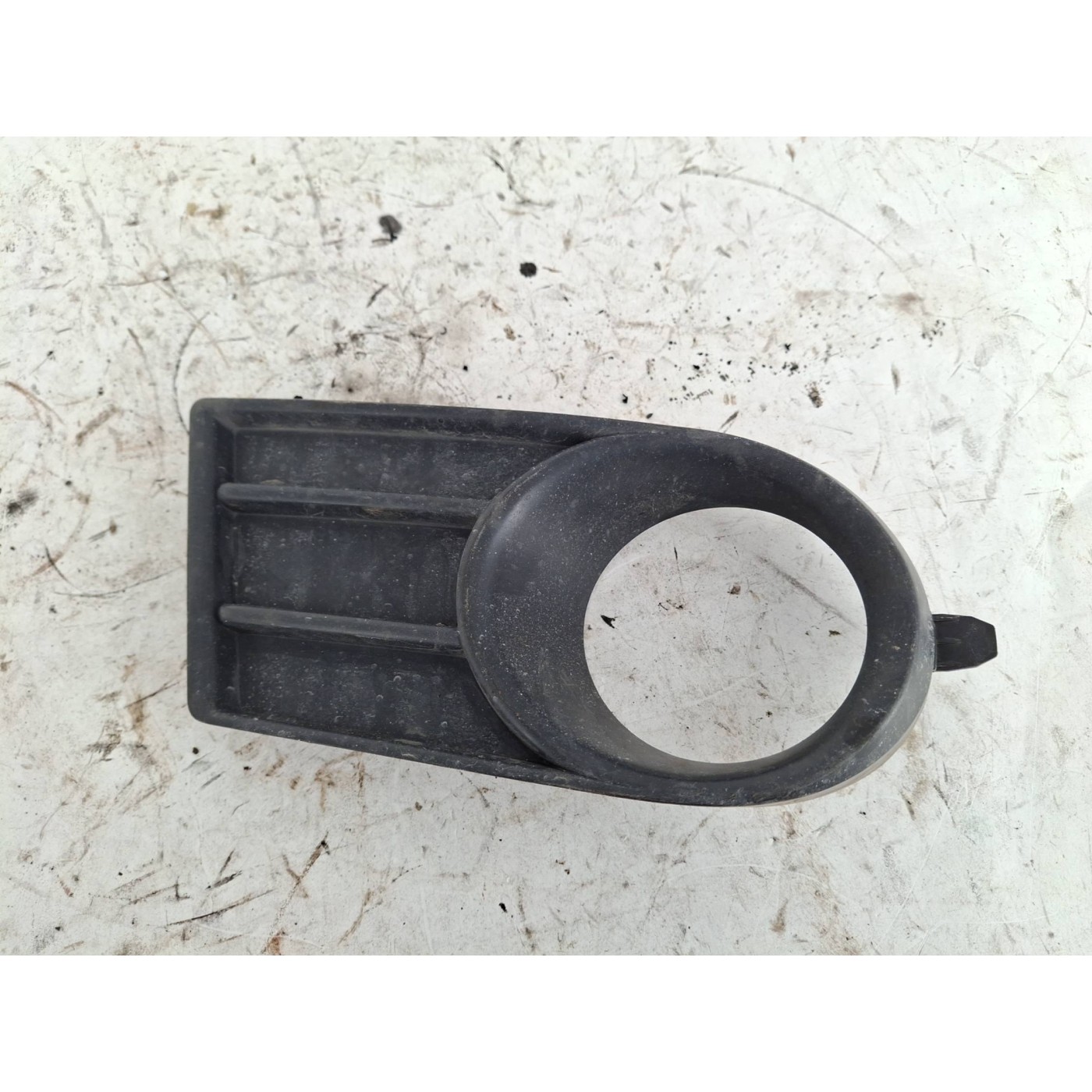 cornice proiettore fendinebbia destro cornice proiettore fendinebbia destro
