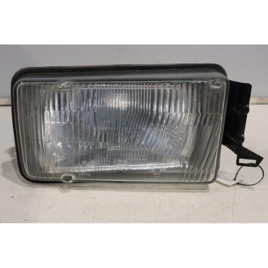 proiettore anteriore destro per ALFA ROMEO Alfetta (72>84<) 2.0 Ber. 4p/b/1962cc. 2015022 proiettore anteriore destro per ALFA ROMEO Alfetta (72>84<) 2.0 Ber. 4p/b/1962cc. 2015022
