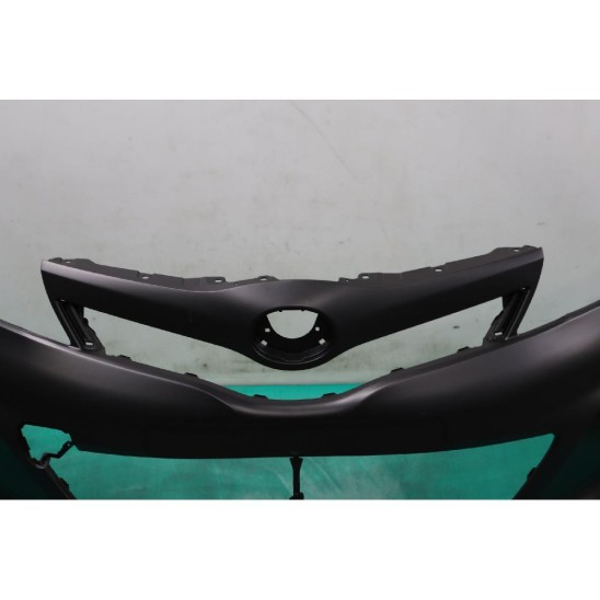 paraurti anteriore par TOYOTA Yaris (_p13_) 1.0 12V (51kw) Ber. 3p/b/998cc 47 paraurti anteriore par TOYOTA Yaris (_p13_) 1.0 12V (51kw) Ber. 3p/b/998cc 47