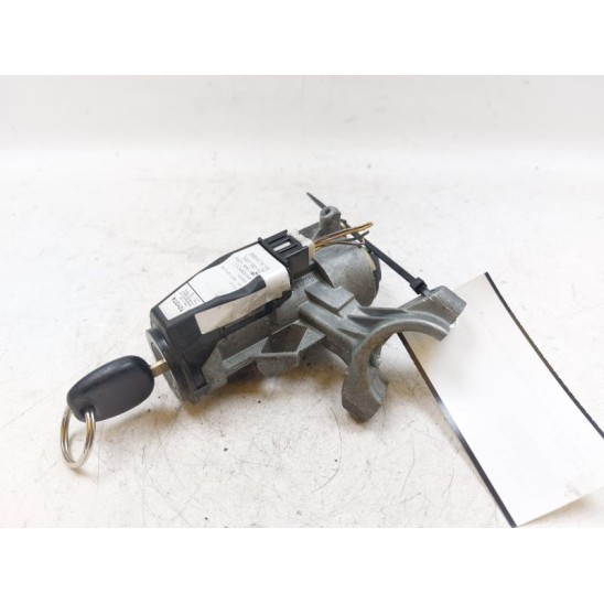 cilindro accensione per TOYOTA Yaris I (p1) 897830D010 cilindro accensione per TOYOTA Yaris I (p1) 897830D010