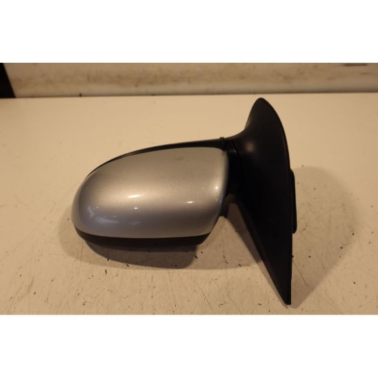 specchietto retrovisore sinistro for HYUNDAI I20 (pb, Pbt) 1.2 16V (63kw) Ber. 5p/b/1248cc. specchietto retrovisore sinistro for HYUNDAI I20 (pb, Pbt) 1.2 16V (63kw) Ber. 5p/b/1248cc.