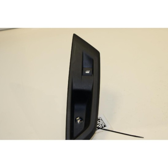 interruttore alzacristalli posteriore sinistro für PEUGEOT 408 Ii (fp_, F3_) 1.6 16V Hybrid (133kw) Ber. 5p/b-e/1598cc 98352754ZD interruttore alzacristalli posteriore sinistro für PEUGEOT 408 Ii (fp_, F3_) 1.6 16V Hybrid (133kw) Ber. 5p/b-e/1598cc 98352754ZD