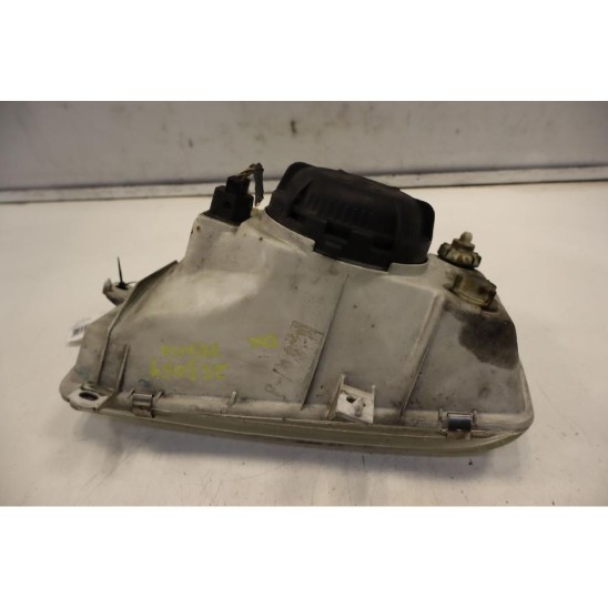 proiettore anteriore destro for VOLKSWAGEN Vento (91>98<) 1.6 Ber. 4p/b/1598cc. 13905400 proiettore anteriore destro for VOLKSWAGEN Vento (91>98<) 1.6 Ber. 4p/b/1598cc. 13905400