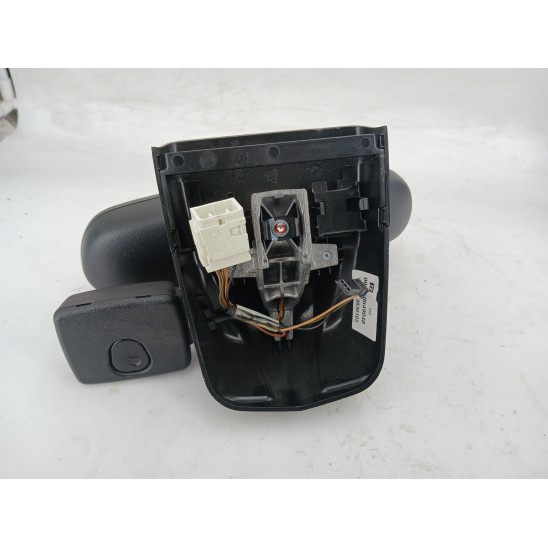 retrovisore interno for ALFA ROMEO 159 (x3/x9) 2.4 JTDm 20V Ber. 4p/d/2387cc retrovisore interno for ALFA ROMEO 159 (x3/x9) 2.4 JTDm 20V Ber. 4p/d/2387cc