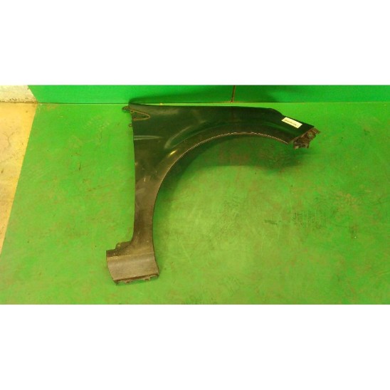 parafango anteriore destro for RENAULT Clio Iii (br0/1, Cr0/1) 1.2 16V Ber. 3p/b/1149cc 7701476105