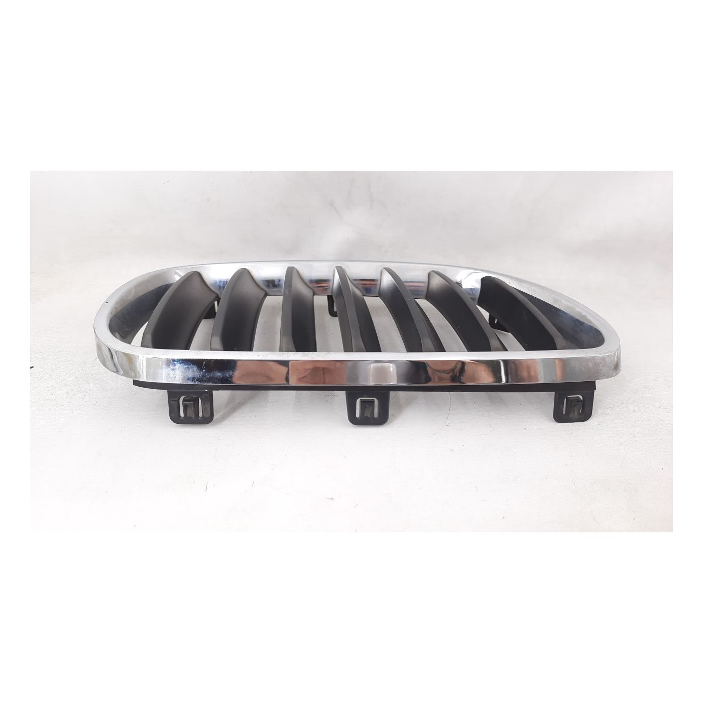 Grille avant droite Grille avant droite