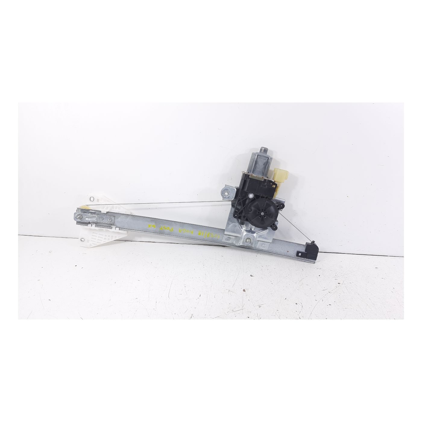 Rear Door Electric Window Lift With Left Motor Rear Door Electric Window Lift With Left Motor
