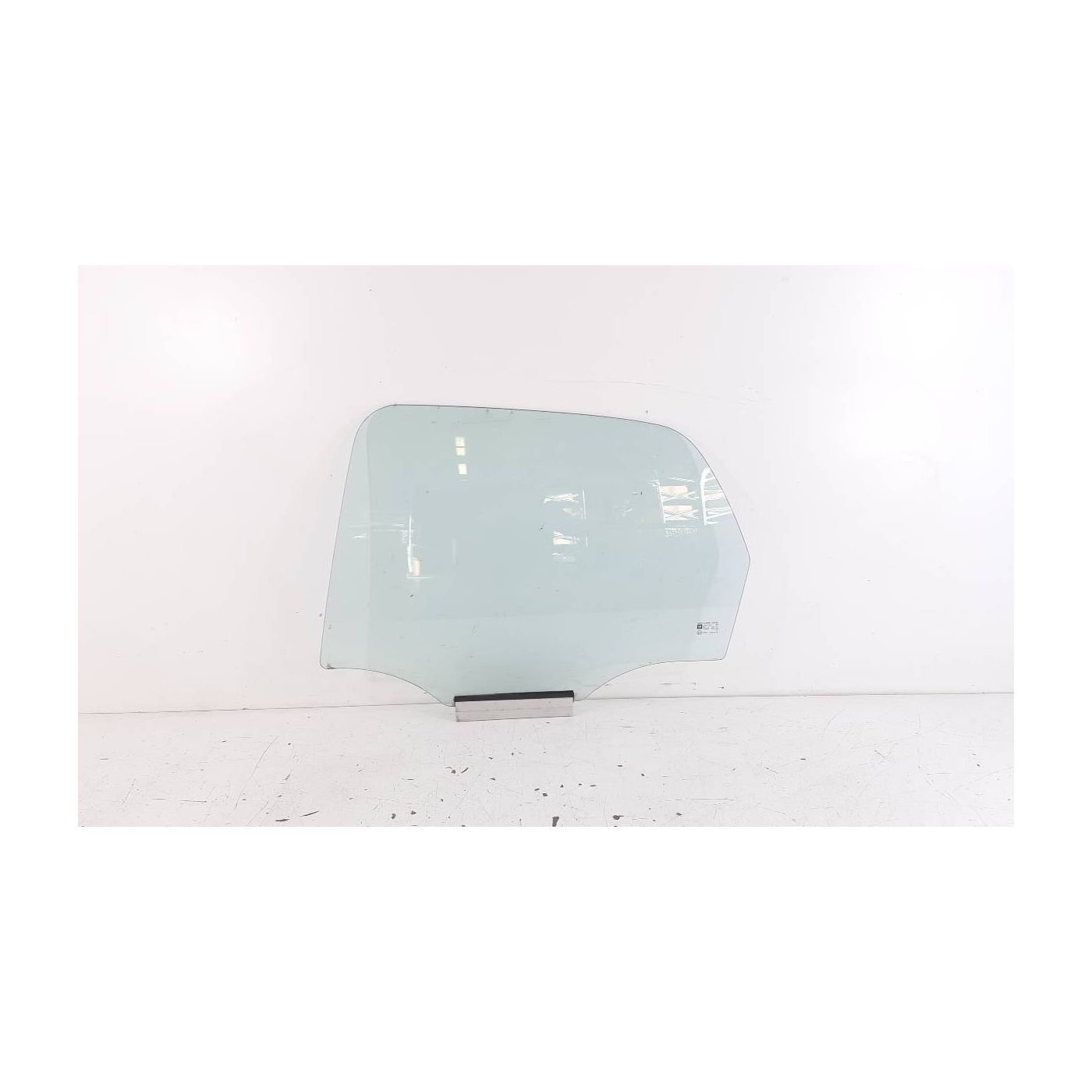 Rear Left Door Glass Rear Left Door Glass